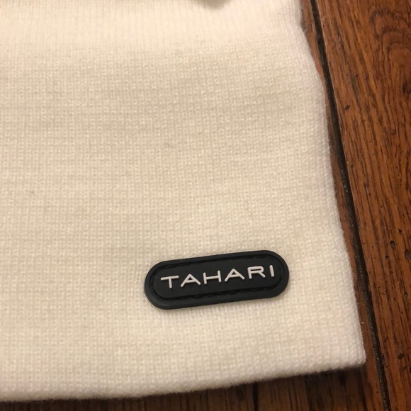 NWT - TAHARI White Woman's Beanie - Picture 2 of 7